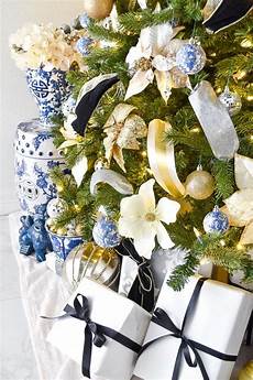 Chinoiserie Wrapping Paper