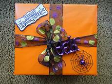 Halloween Gift Wrap