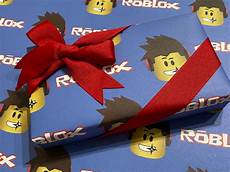 Roblox Wrapping Paper